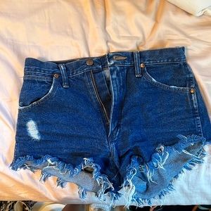 Wrangler reworked heritage denim shorts size26